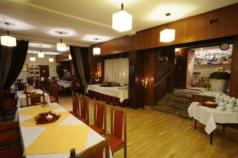 Jowisz Appartamento Poznań Ristorante foto